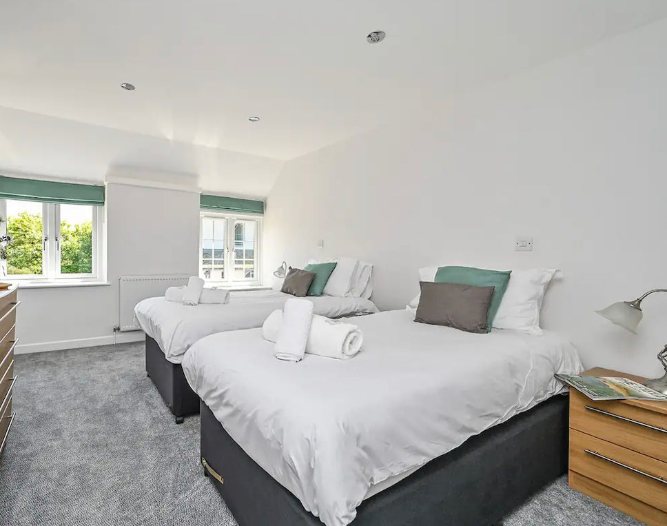 The Womb Room Retreat £350